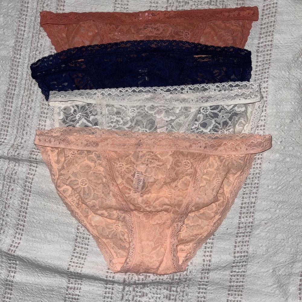 NEW Victoria’s Secret Cheeky Lace Undies
